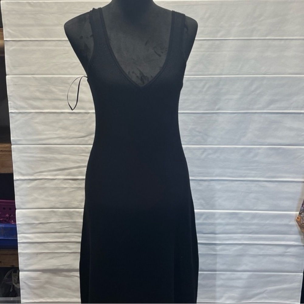 Tahari Black Knit Midi tunic V neck dress Sz Small Brand New